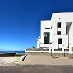 Ocean Views - Taucho 203 아파트 *